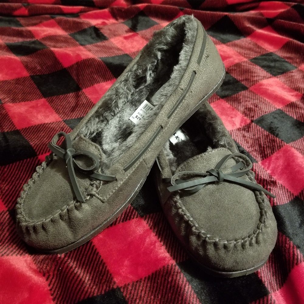 Air Walk Moccasins